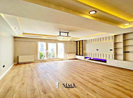 Metrobüse 9 Dk Mesafede Site İçi 2+1 Yatırımlık Lüks Daire