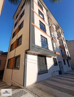 Ümraniye Esenkent Mahallesi Satılık 2+1 Daire