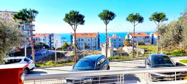 Elit Bölgede Deniz Manzaralı, Havuzlu, Doğalgazlı 3+1 Daire