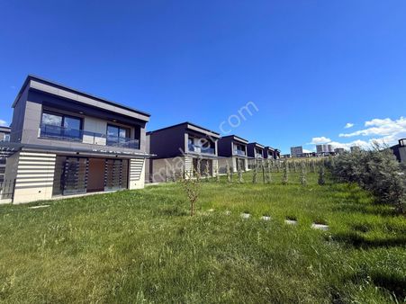 Redstone Castle Etimesgut Bağlıca Satılık 5+1 Villa
