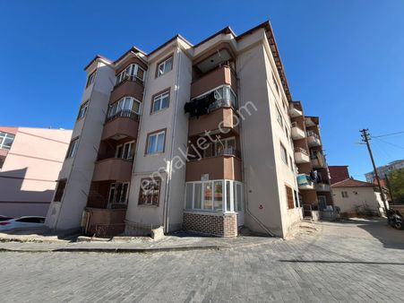 Merkezde 3+1 Satılık Daire ***burcu Emlaktan ***