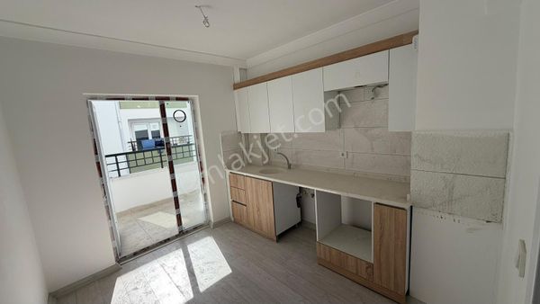 Ankara Sincan Atatürk Mah. 2+1 Ara Katta Sıfır Full Yapılı Daire