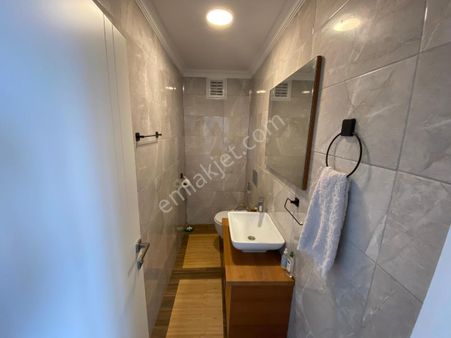 Sapanca Kurtköy Dibektaşta Göl Mnzarlı Eşyalı Satılık 3+1 Villa