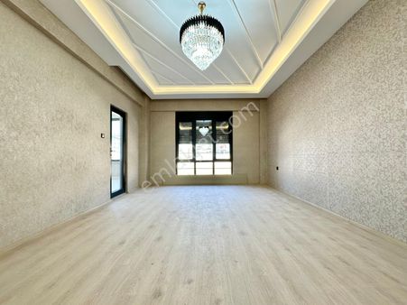 Ayalp Gayrimenkul'den Site İçinde Kiralık 3,5+1 Daire