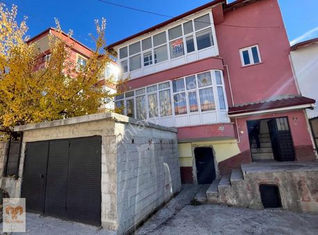 Polis Evi Yakını * Ana Yol Üzeri* 2+1 100m2 Cepheleri Açık