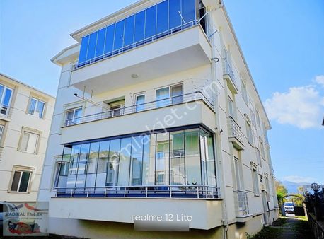 Serdivan Yazlık Mah.3+1 Site İçi Otoparklı Satılık Daire