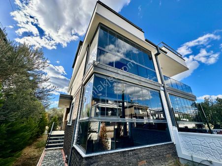 ꧁ay Emlak'tan꧂zeytinli'de Kazdağı Ve Deniz Manzaralı Çift Teraslı Satılık 3+1 Müstakil Villa