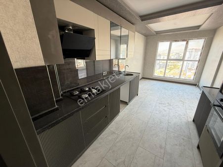 ꧁▇yılmaz'dan▇꧂site İçerisinde Manzaralı Ara Kat Sıfır 3+1 Daire