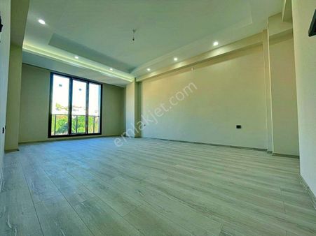 Uytundan Edremit Gazicelal'de Doğalgazlı Sıfır 2+1 Satılık Daire