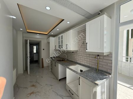 3ev Emlak'tan Huzurevleri Metro'nun Dibinde 3+1 Satılık Daire