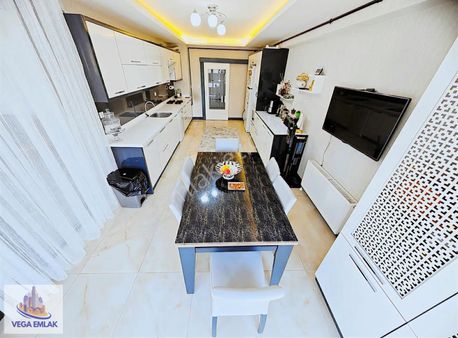 Vega Emlaktan Güneşevlerde Full Yapılı Lüks 3+1 Site Dairesi
