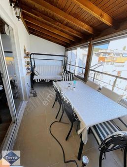 Yalova Armutlu Merkezde 3+2 Satılık 190 M2 Dublex Eşyalı