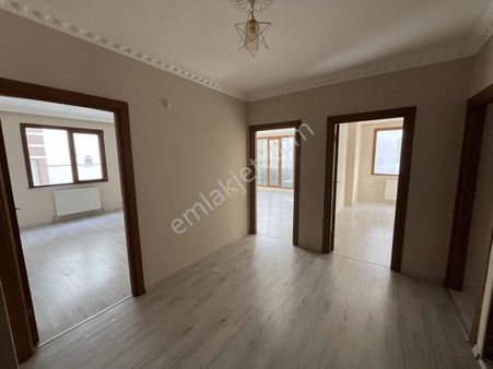 |osmanlı|ara Kat İskanlı Asansörlü Servis Duraklarına Yakın 3+1