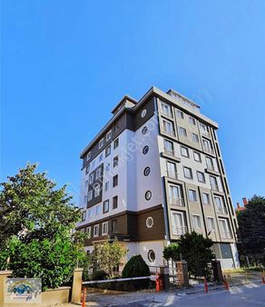 Konum Ve Lokasyon Olarak Görülmeye Değer Ara Kat Daire.