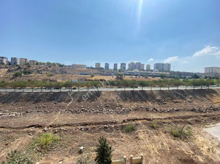 Yavuz Emlak Tan Satılık Daire Arakat Karaköprü Alibaba Mah 4 Oda