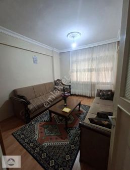 Güngören Merkez Mahallesinde 2+1 Odalı 2. Kat Satılık Daire