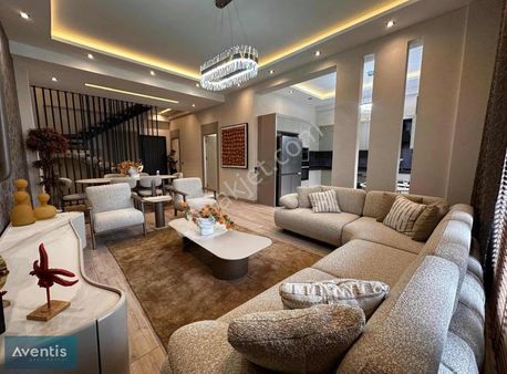 Sıfır 4+1 Lüks Villa Özel Bahçe & Otopark & Modern Mimari