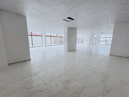 Menemen Ulukent Çanakkale Asfaltı Üzeri Bodrumlu Kiralık Dükkan