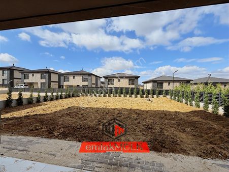 Emlak Mülk'ten Yeni Bağlıcada Muhteşem Villa!!!!