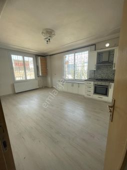 Adana Sarıçamda Kozan Yoluna Yakın Konumda Tek Katlı Bahçeli Müstakil Doğalgazlı 3+1 Kiralık Daire