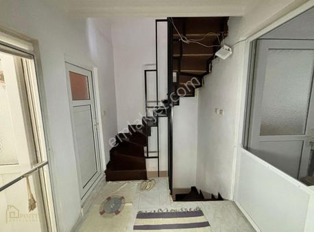 Erdek Turan Mahallesinde Site İçinde Satılık 3+1 Tripleks Villa