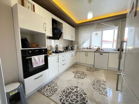 Pursaklar Mehmet Zengin Emlak'tan Otoparklı Çift Banyolu 6.kat 4+1 Lüks Sitede Daire