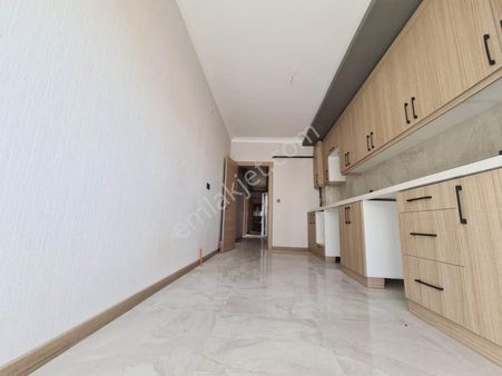 Geniş Mutfak Sevenlere Hanımlar Lokali Yakını Sıfır 3+1 Daire