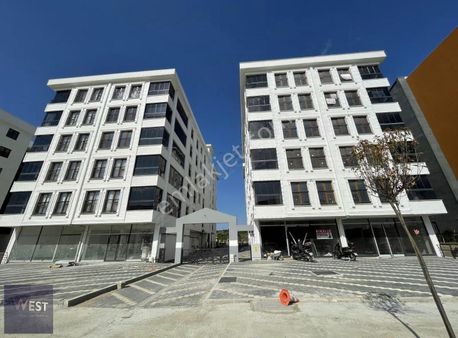 Çanakkale 57. Alay Ortaokuluna Cepheli Kiralık Geniş 3+1 Daire