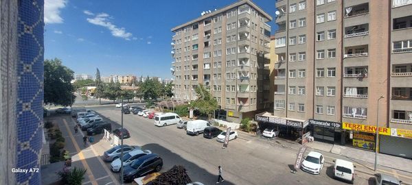 Gaziler Ana Cadde Üzeri Kiralık 3+1