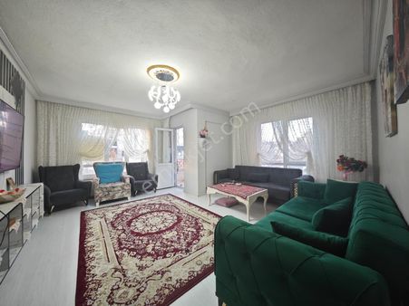 Beşikkaya'da Cadde Üzerinde 3+1 1.katta Satılık Kupon Daire !!