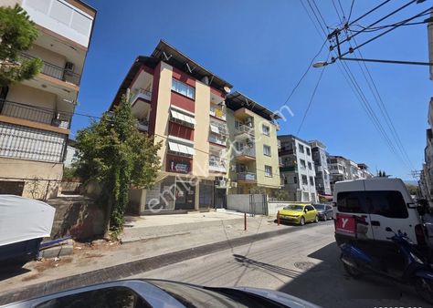 İşçievleri Vergi Dairesi Yakını 3+1 Üç Cepheli Satılık Daire!!!