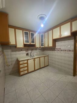 Yenibağlar Mahallesinde Kombili 2+1 Kiralık Daire