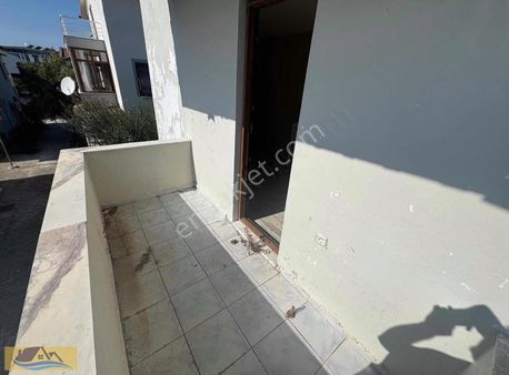 Öz Güven'den Denize Sıfır Site İçerisin De 3+1 Tripleks Yazlık