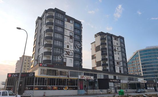 Er-taş'tan Üniversite Karşısı 23.000 Tl Kiracılı Yatırımlık Eşyalı Geniş 2+0