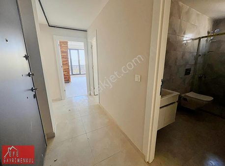 Samandırada İskanlı Ve Ön Cephe140m²kapalı Otopark Sıfır4+1daire