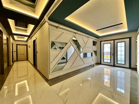 ꧁ay Emlaktan꧂akçay'da Doğalgazlı Arakat Ön Cephe Ayrı Mutfak Satılık 2+1 Ultra Lüks Daire