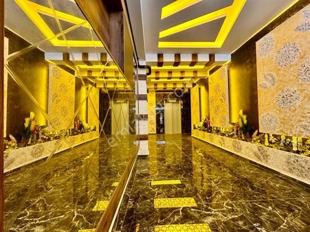 ⭐akçay Ay Emlak'tan⭐ Ön Cephe Şık Tasarımlı Arakat Ebeveynli Satılık 2+1 Ultra Lüx Daire