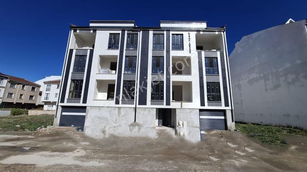 Roma' Dan Ertuğrulgazı' De Satılık Daire