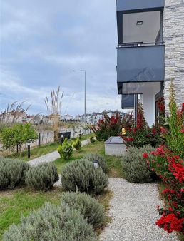 Ilıca Mahallesi'nde 2 + 1 Full Eşyalı Havuzlu Dairemiz Kira