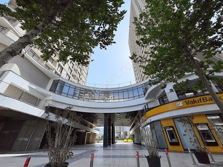 Modda Bulvar'da Kiralık Dükkan - Yüksek Tabela Değeri