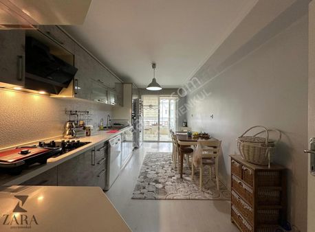 ▄zara▄duralialıç Mh.sultan Fatih Cd.yakını 3+1^full Yapılı 140m²