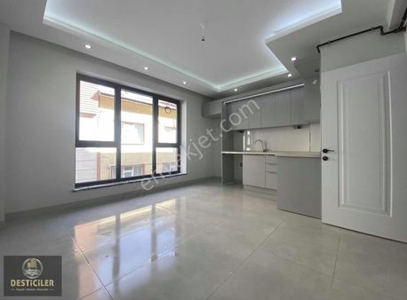 Au-batıkent Mahallesi Ümit Hastane Arkası Modern,geniş,1+1 Daire