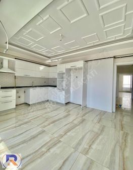 Bağcılarda Göletli Park Manzaralı 3+1 Ultra Lüks Daire