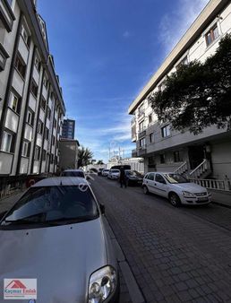 Ümraniye Yamanevler Mahallesinde Satılık 2+1 Daire