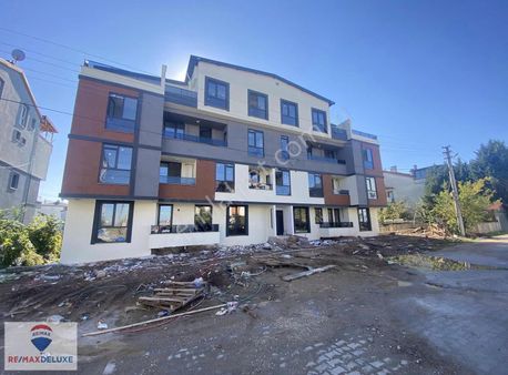 Başiskele Serdar Mah. Satılık 2+1 Arakat Daire