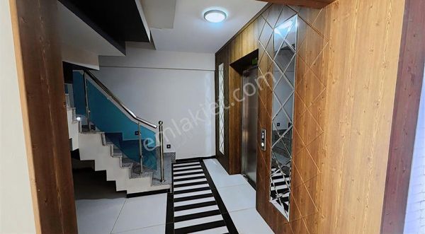 Manisa Salihlide Satılık 4+1 Lüx Daire 200m2 Net Alan