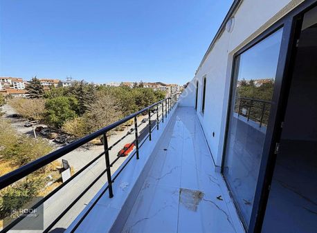 Roof Gayrimenkul'den Zincirlikuyu Park Manzaralı Satılık Dublex