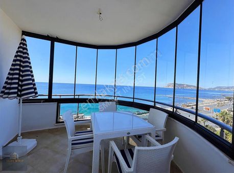 Tosmur Mahallesinde Denize Sıfır Kale Manzaralı Site İçi 3+1