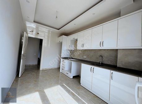 Oba Mahallesinde Satılık 3+1 Ayrı Mutfak Güney Cephe Daire