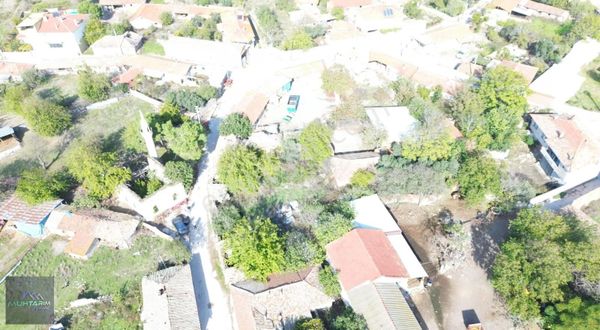 Muhtarım Dan Alaattin Mah.köy İçi 2 Ye Bölünebilen 1.244m2 Arsa